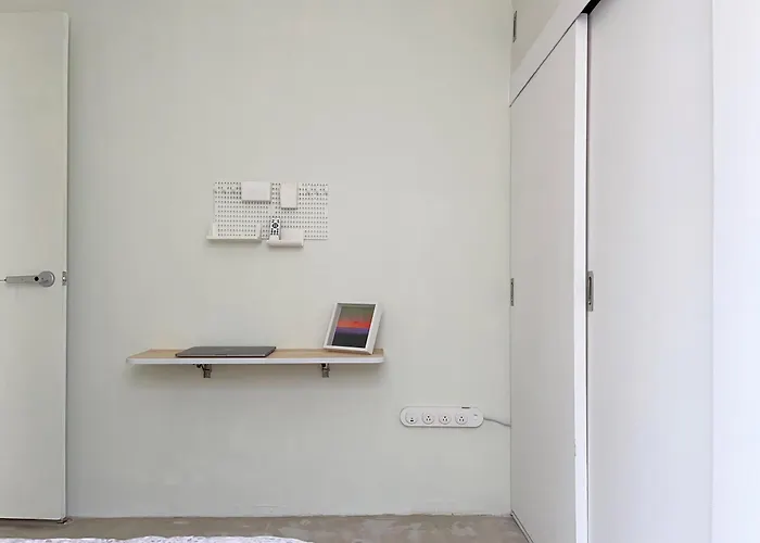 Apartment Great For Long *