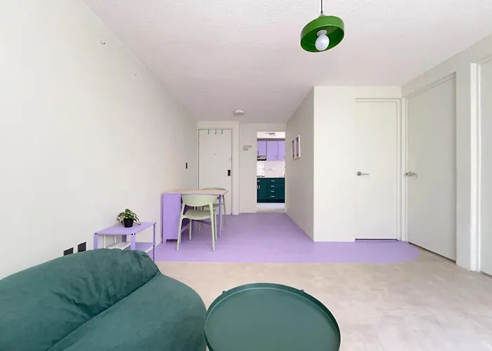 Apartment Great For Long *